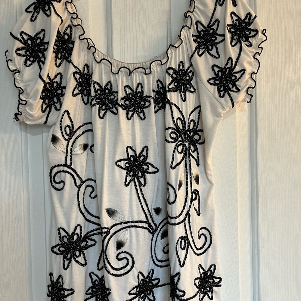 Lauren Michelle ornately decorated blouse